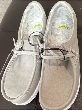 Hurley Women’s Light Gray Canvas Slip-On Moccasins
